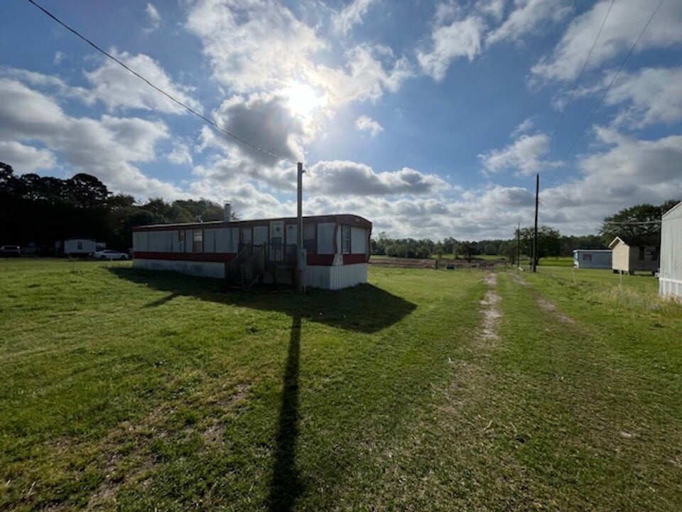 1841 Will Cunningham Rd in Deep Run, NC - Building Photo