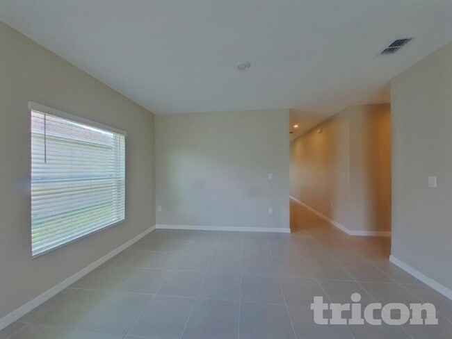 220 Garnet Ave in Kissimmee, FL - Building Photo - Building Photo