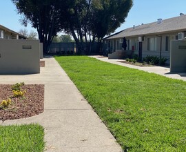 Shasta Glen Apartments in Marysville, CA - Building Photo - Building Photo