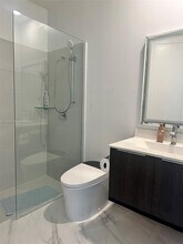10414 NW 67th St in Doral, FL - Building Photo - Building Photo