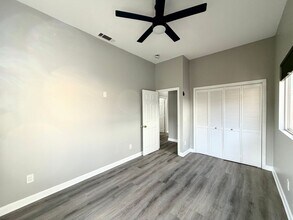 4089 Daves Way in San Diego, CA - Building Photo - Building Photo