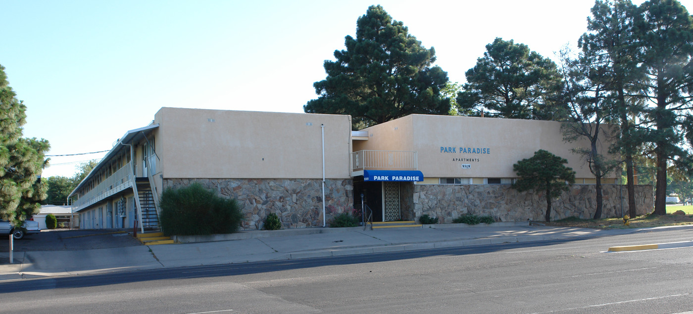 9309 Indian School Rd in Albuquerque, NM - Building Photo