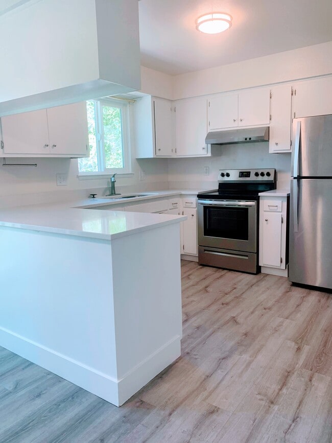 484 Mcfaul Way, Unit A