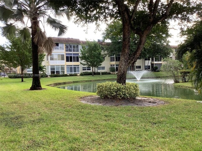 property at 5181 W Oakland Park Blvd