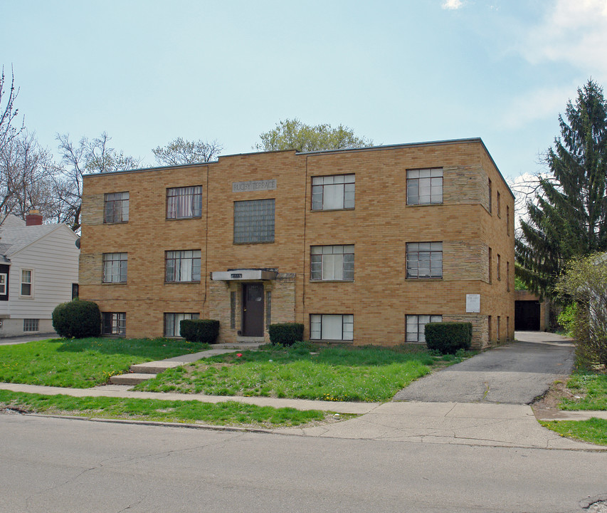 2331 Rugby Rd in Dayton, OH - Foto de edificio