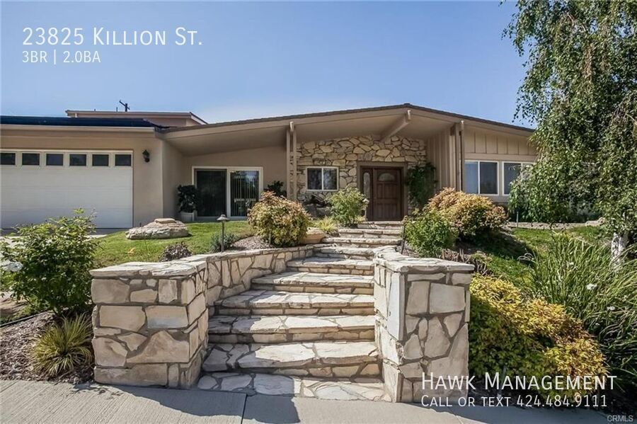 23825 Killion St in Los Angeles, CA - Building Photo