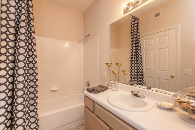 Crowne Chase Apartment Homes photo'