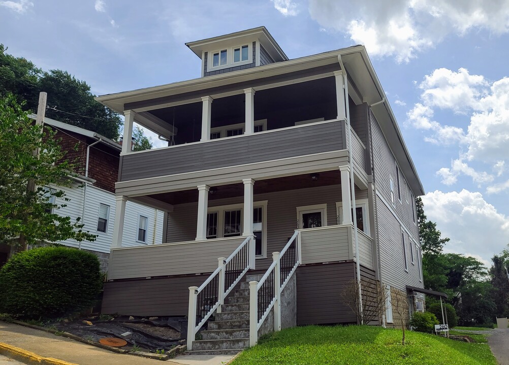 262 Caddell St in Morgantown, WV - Foto de edificio