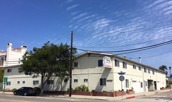 17 Units Downtown Pismo Beach