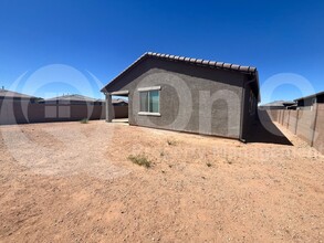 21301 E Charmaine Rd in Red Rock, AZ - Building Photo - Building Photo
