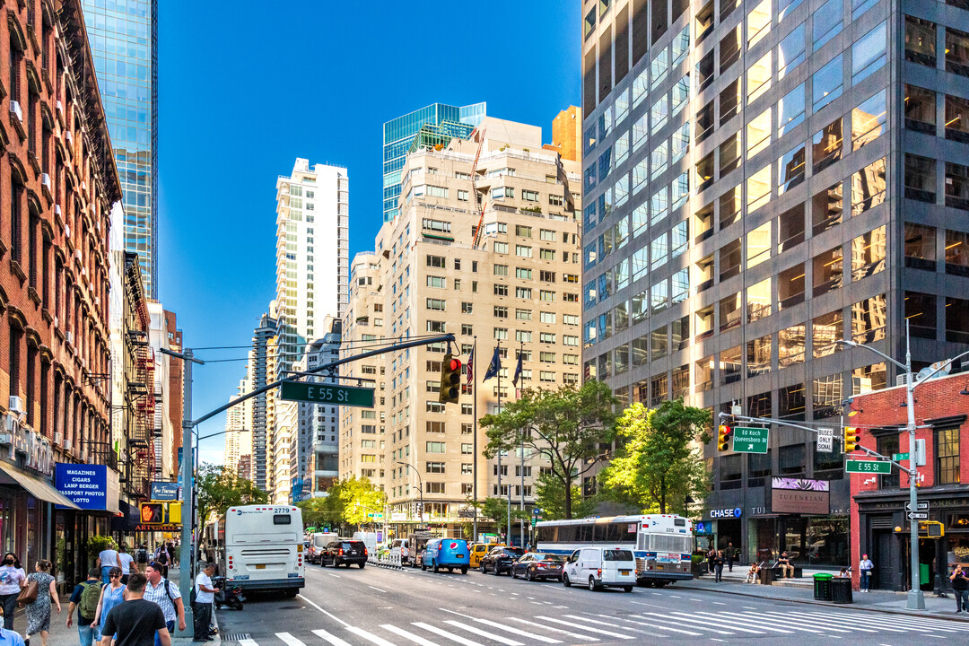 The 200 in New York, NY - Foto de edificio