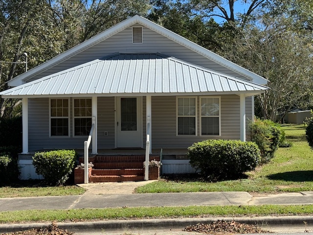 8152 Nevils Groveland Rd in Statesboro, GA - Foto de edificio