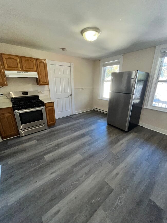 27 Denmark St, Unit 1