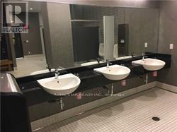 65 Speers Rd in Oakville, ON - Building Photo - Building Photo