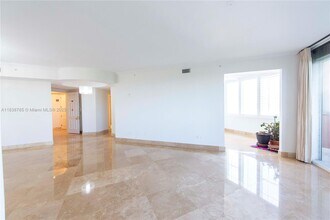 626 Coral Wy in Coral Gables, FL - Building Photo - Building Photo