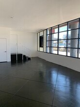 211 Windward Ave, Unit 1st Floor in Venice, CA - Building Photo - Building Photo
