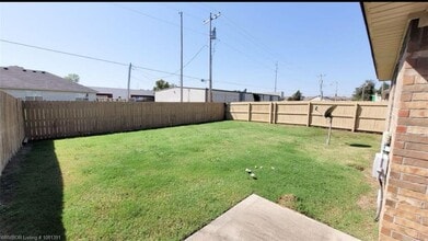 1212 Mesa Dr in Fort Smith, AR - Building Photo - Building Photo