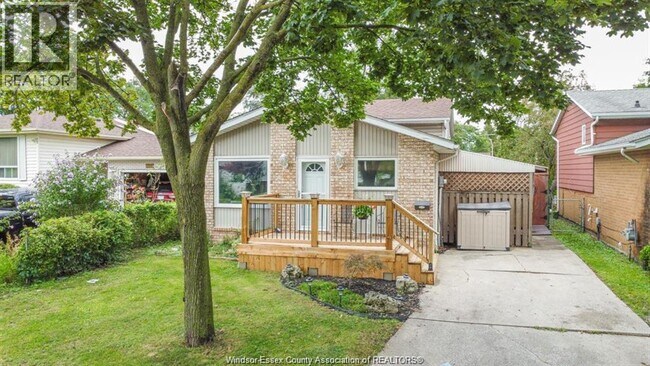 9404 Tamarack St in Windsor, ON - Building Photo - Building Photo