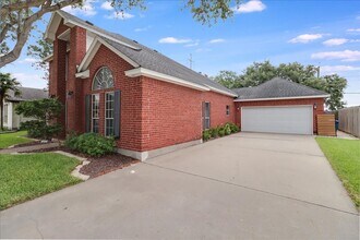 8114 Etienne Dr in Corpus Christi, TX - Building Photo - Building Photo