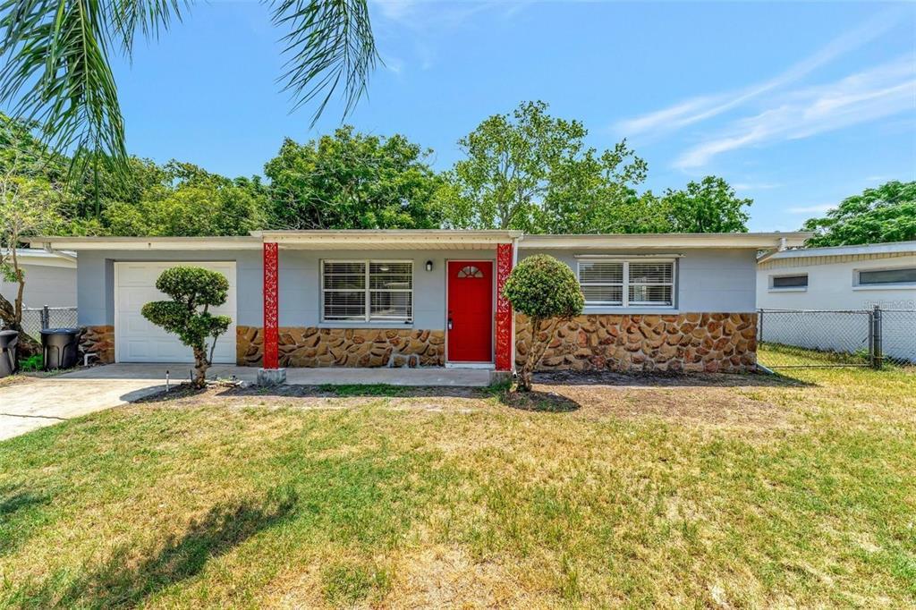 11134 Harding Dr in Port Richey, FL - Building Photo