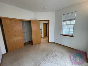 14485 SE Oregon Trail Dr in Clackamas, OR - Building Photo - Building Photo