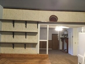 201-203 Crater Lake Pkwy in Klamath Falls, OR - Building Photo - Building Photo