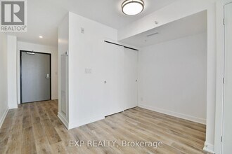 134 Robinson Ave in Ottawa, ON - Building Photo - Building Photo