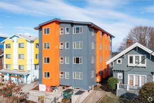 Aubrey Studios in Seattle, WA - Building Photo