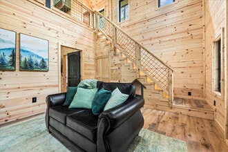 152 Baxter Rd in Cosby, TN - Building Photo - Building Photo