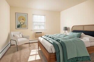 Goshen Manor in West Chester, PA - Building Photo