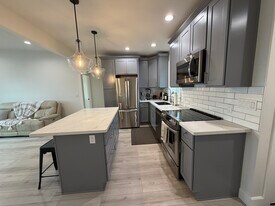 3020 N 33rd St, Unit 3020 B in Tacoma, WA - Building Photo