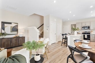 Mural Lewis Center in Lewis Center, OH - Foto de edificio - Building Photo