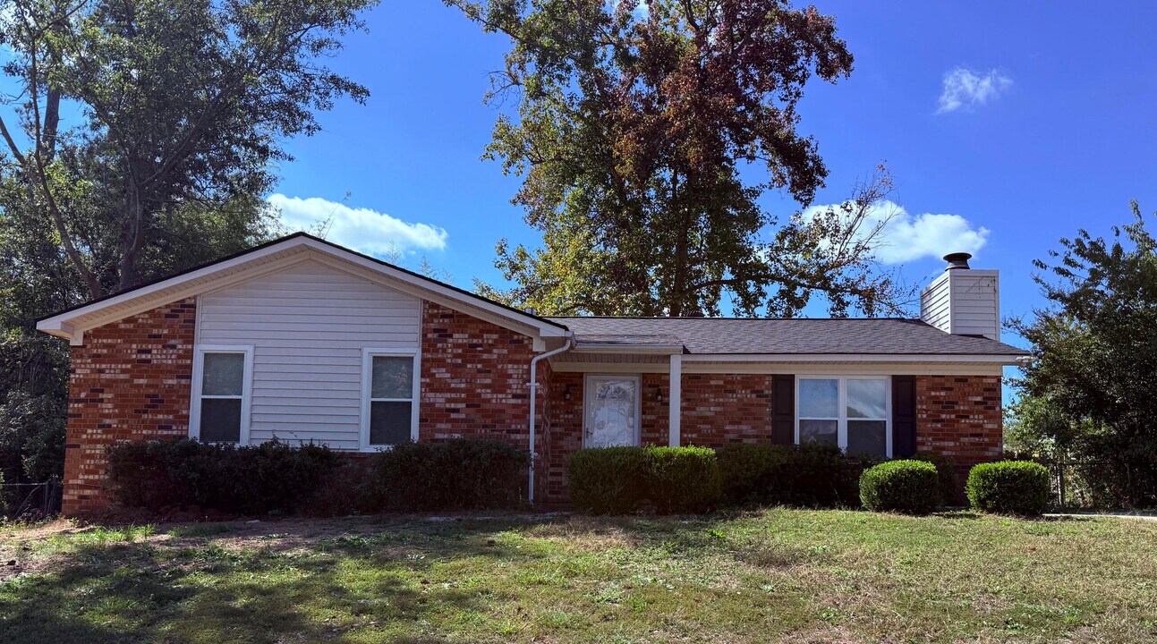 4072 Melrose Dr in Martinez, GA - Building Photo