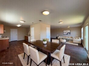 8223 Maple Meadow Dr in Converse, TX - Building Photo - Building Photo