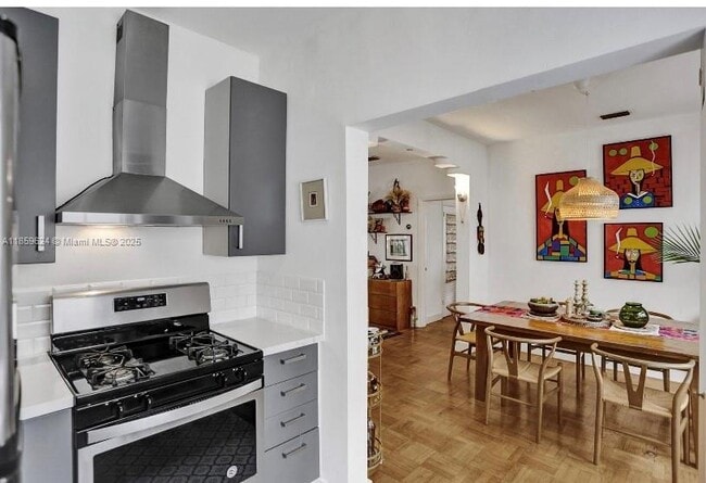 property at 2921 Sheridan Ave