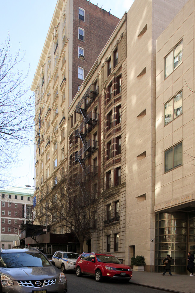 604 W 115th St in New York, NY - Foto de edificio - Building Photo