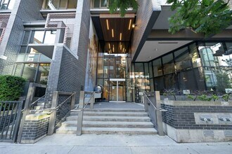 1133 Hornby St in Vancouver, BC - Building Photo - Building Photo