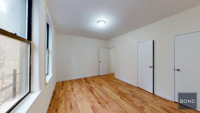 910 Riverside Drive in New York, NY - Building Photo - Floor Plan