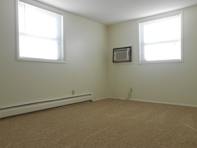 875 26th St-Unit -875-S2 in Marion, IA - Building Photo - Building Photo