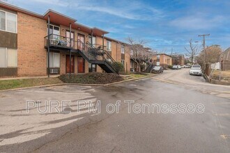 3600 Hillsboro Pike in Nashville, TN - Foto de edificio - Building Photo