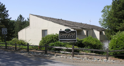 Country Club Garden Apartments in Cameron Park, CA - Building Photo - Building Photo