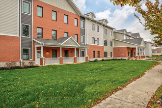 Fairwood Commons in Columbus, OH - Building Photo - Building Photo