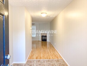 687 Lakes Cir in Lithonia, GA - Building Photo - Building Photo