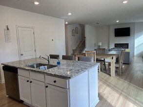 218 Lookout Dr in Dallas, GA - Building Photo - Building Photo