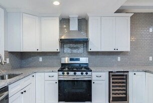 38 Crescent Ave, Unit 3 in Boston, MA - Building Photo