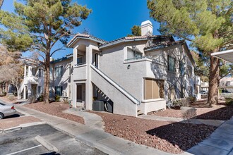 5150 Mandalay Springs Dr in Las Vegas, NV - Building Photo - Building Photo