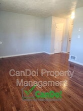 225 Carol Dr in Blackfoot, ID - Foto de edificio - Building Photo