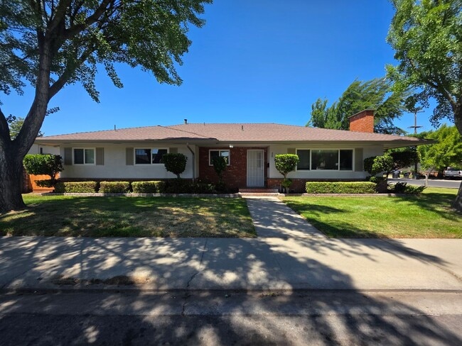 property at 1609 Barkwood Dr