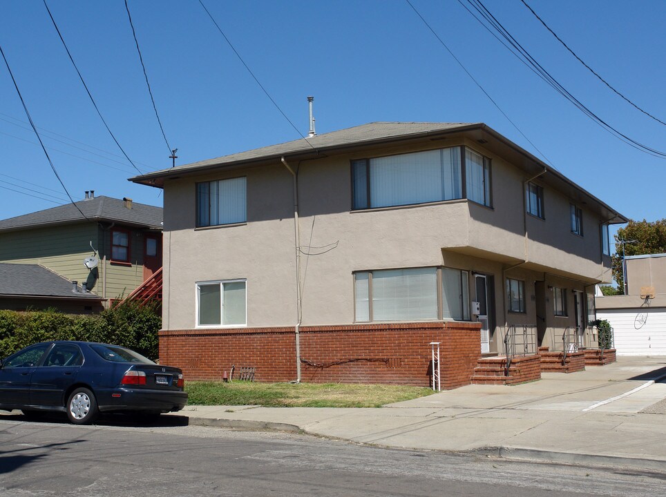 3309 Nevin Ave in Richmond, CA - Foto de edificio