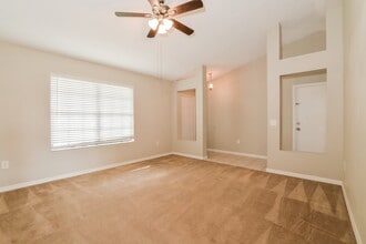 5158 Log Wagon Rd in Ocoee, FL - Building Photo - Building Photo
